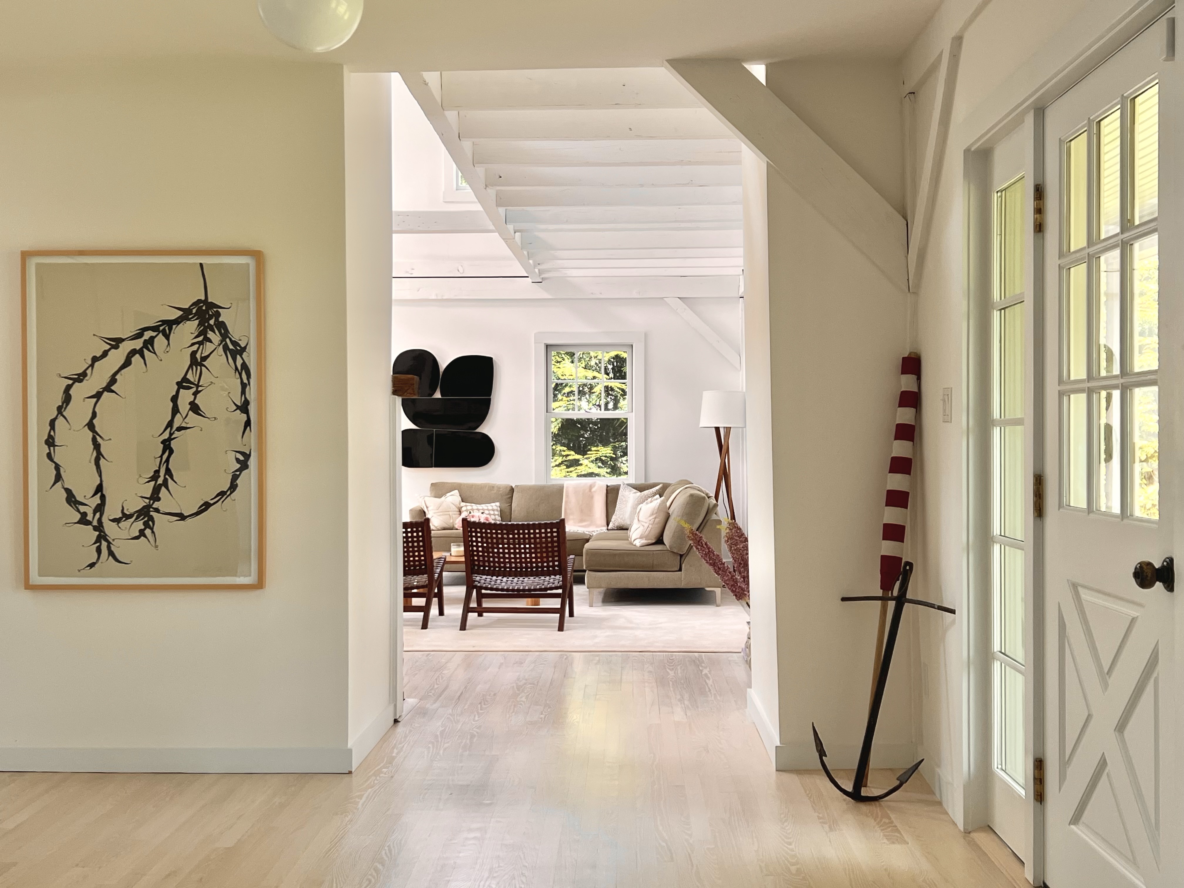 Estefania Bustamante interiors – SAG HARBOR TOWN lr distance sht